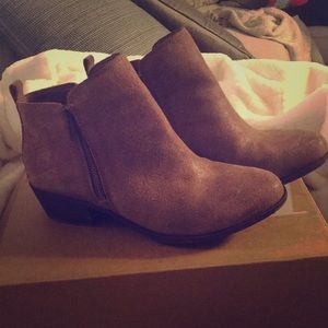 Lucky Brand basel bootie 8.5W